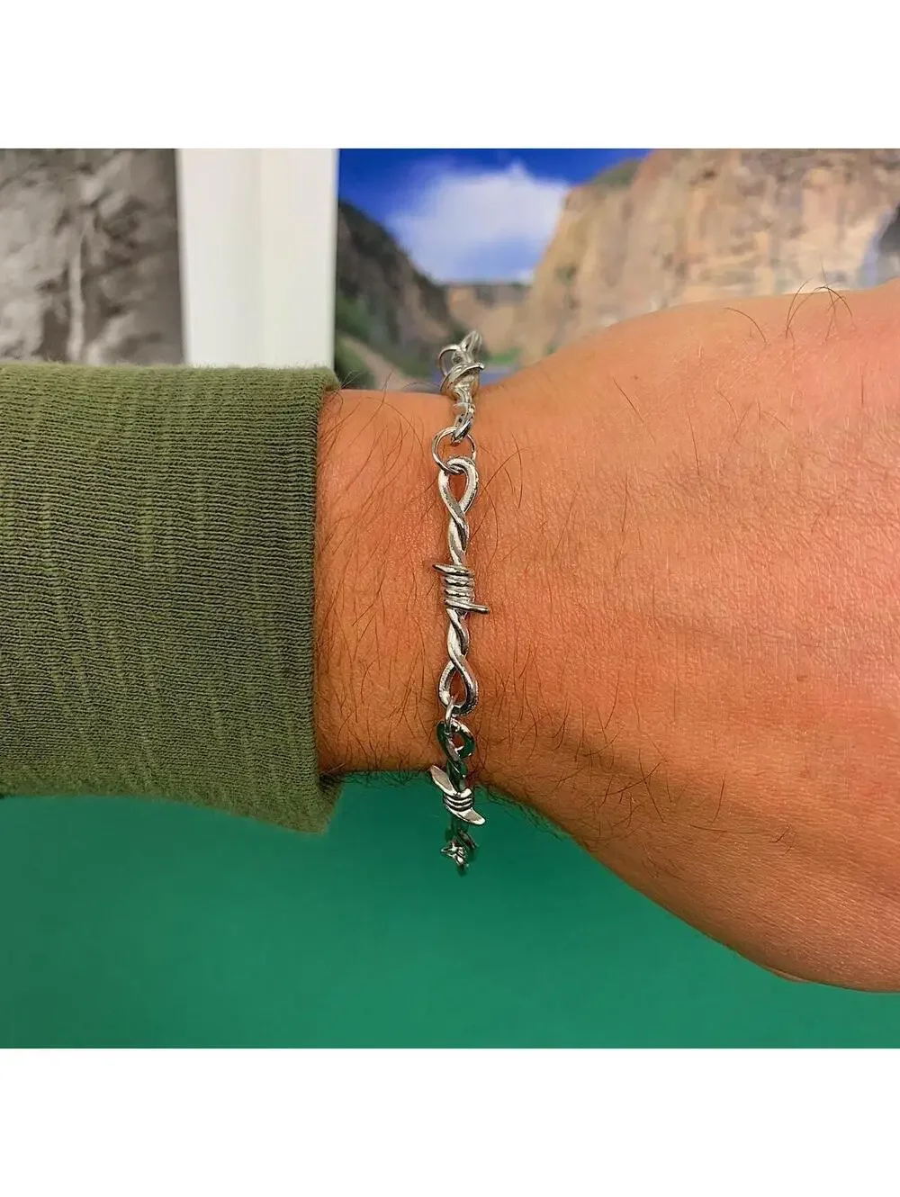 Cyber Y2k barbwire opium punk style bracelet. Cool design. Nice quality. Chain